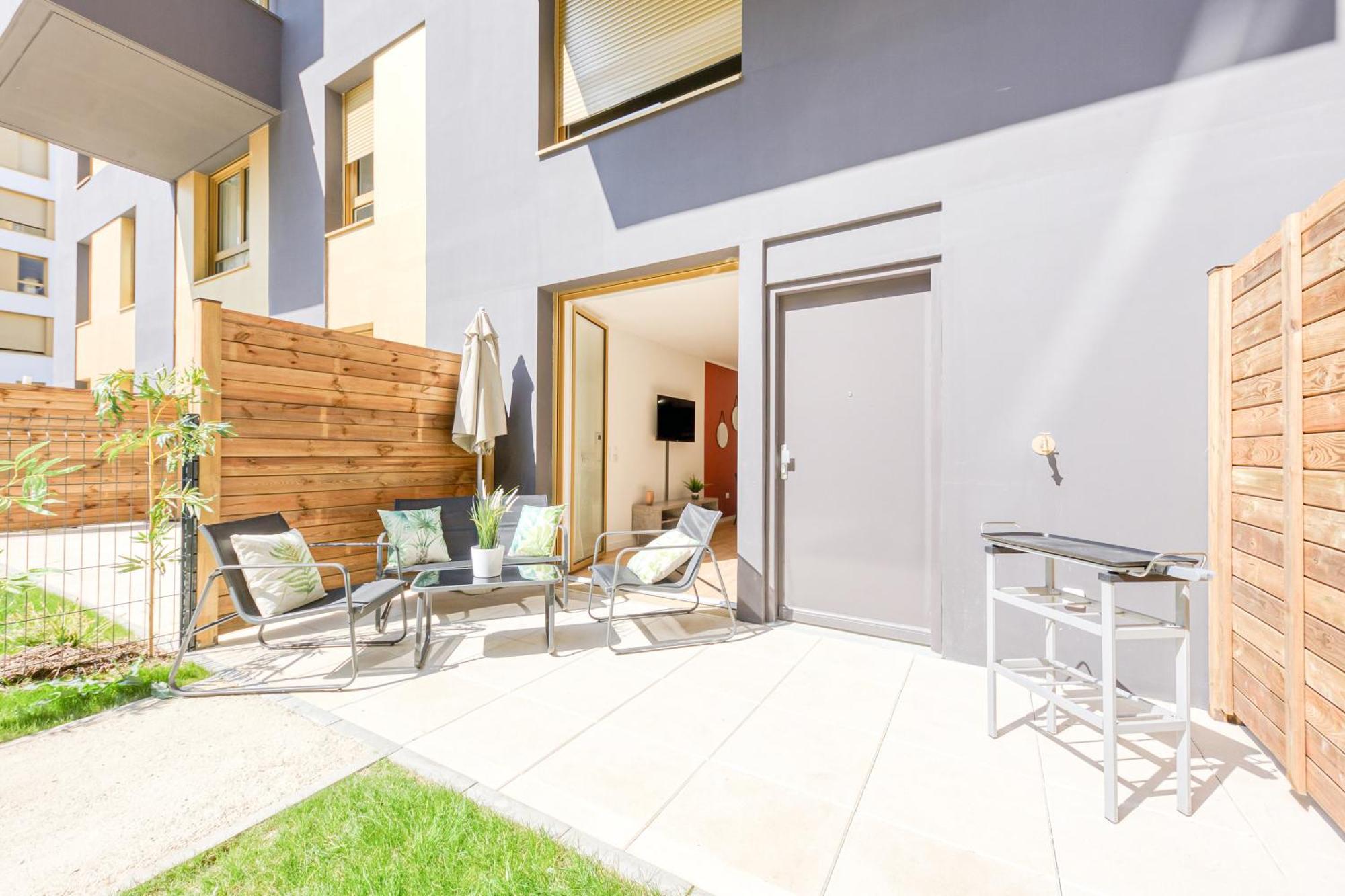 Massy Serenity - 64M2, Terrace, Balcony, Parking Ngoại thất bức ảnh